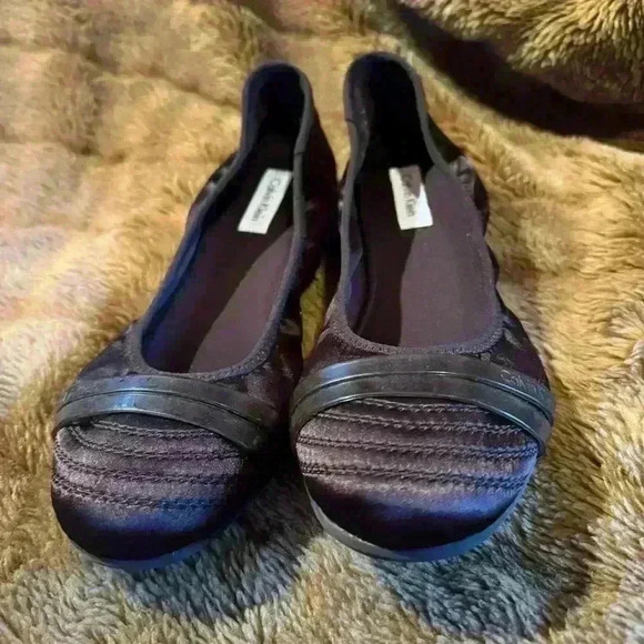 Women’s CALVIN KLEIN Kyoko Brown Stretch Ballet Flats Size 10m - Picture 2 of 11